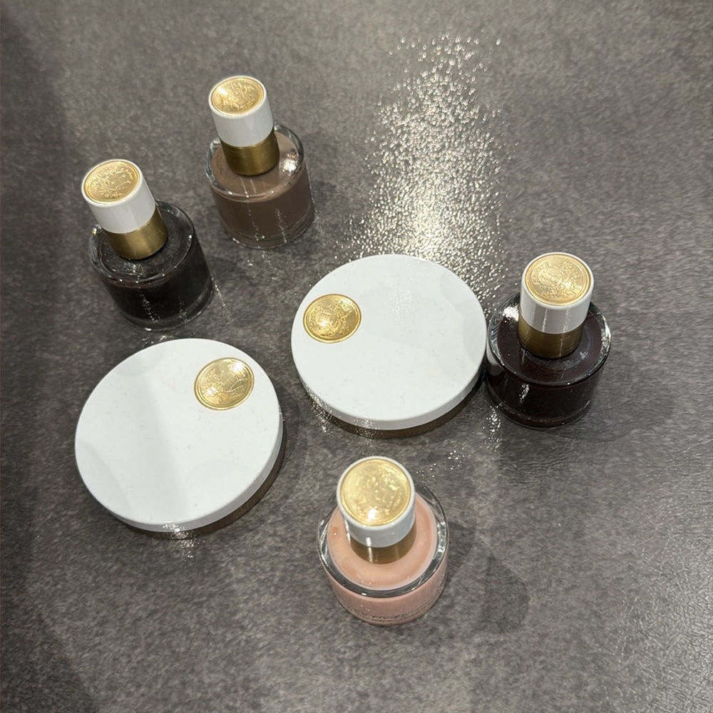 Hermes 4 nail polishes blush and highlighter all authentic